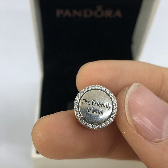 ✨🔥Pandora St. Maarten the Friendly Island Exclusive Charm - Picture 2 of 6